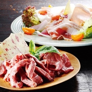 観音池ポーク生ハムセット〔 コリコリスモークスライス70g・コリコリスモーク短冊70g・モモ生ハム120g・ロース生ハム70g・生ベーコン70g〕 九州・宮崎県産 ばあちゃん本舗