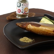 日本古来の香辛料の味 絶妙ブレンド!〈 国内産 あじ三昧 〉 | 有限会社ヤマサン・滋賀県