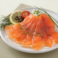 滋賀中村屋 スモークサーモン(トラウト) 〔50g×4〕 魚介