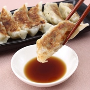 ニンニク控えめ、野菜たっぷり! 特選はままつ餃子