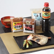 懐かしの手造りの良さを再現、食卓の味を豊かに　調味料セット　ヤマキチ味噌醤油醸造元・秋田県
