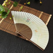 ３００年の伝統を受け継いだ近江扇子　お地蔵さん