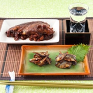 熟練の職人がおいしく炊き上げた　「もろこ・新ハエ・鮒みそ３品セット」