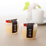 とろっとした滑らかな口当たり じっくり時間をかけて作り上げた高級プリンお取り寄せコンテスト 「第4回Oh!セレクション」受賞。 一度食べたら忘れられない、 茨城産の卵と生乳で作った濃厚な味わい つくばぷりん ゴールドプリン | 株式会社ふじ屋・茨城県