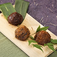 おかず味噌6個セット〔ほたての卵のおかず味噌2個、あみっこの旨味噌2個、龍泉洞黒豚の肉みそ2個〕