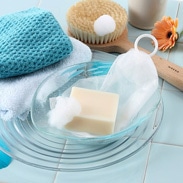 じっくり熟成、コールド製法で仕上げた　五條せっけん