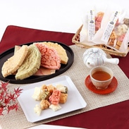 自然の素材の味を楽しめる　おかきとあられのセット　菜野里