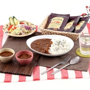 甘口・中辛・辛口が揃う 国産牛肉使用レトルトビーフカレー 10個セット お肉とお食事の店 こやま・新潟県