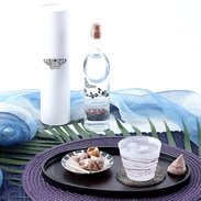 革新的な味わいを表現した黒糖焼酎 南の島の貴婦人