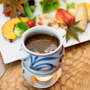 国産バーニャカウダと砥部焼ポットのギフトセット｜株式会社ＩＳフーズ・愛媛県