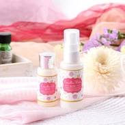 椿オイルにダマスクローズの香りを　合わせた　カメリア　オイル＆ウォーター　ローズセット