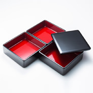 5寸角三段重黒内朱　株式会社阿部健吉商店　秋田県　本物だけが持つ確かな品質と伝統的な配色