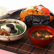 老舗の八丁味噌をいろんな形で楽しめる　 まるや八丁味噌　いろどり詰合せ