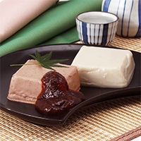 ごまの風味となめらかもっちり食感が　やみつきに！　葛ごまどうふの詰合せ