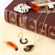 平泉の黄金文化をイメージした漆と金彩　OLD TIME small ペンダント　流工房・岩手県