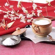 不思議な壺で料理も美味しく！　唐津焼・二丈の塩壺なると木箱入り