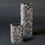 自然な焼きむらが個性的 いぶし瓦 「ARARE POD 中」