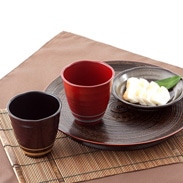 記念日の贈り物に　和らぎフリーカップペア ライン(黒・吟朱)