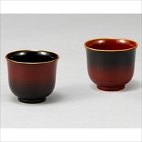山中漆器 木の器 ぼかし塗 ぐい呑ペア 〔黒・朱各1、Φ6×高さ5cm〕 食器