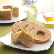 1本1本丁寧に焼き上げ熟成させる　人気のしっとりバームクーヘン　GARBA　BAOBAB・ラスク詰め合わせ　株式会社TOP GROUP・群馬県