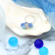 エリズ・オリジナルデザイン　クリスタル・グラデーションリング（ブルー系）