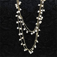 エリズ・オリジナルデザイン　　２連チェーン＆淡水パール ネックレス