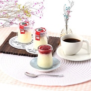 リッチなミルク感と甘酸っぱいいちご味 ブラウンスイス乳いちごミルクプリン