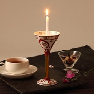 上品で華やかな赤色はインテリアとしても！　有田焼燭台　染付赤絵丸紋