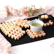 食卓に木のやさしい温もりを 木製編物コースター5個セット