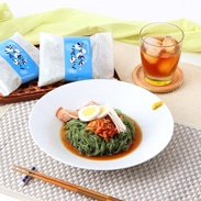 ヘルシーなつるんと喉ごし細めの麺　そうめんこんにゃく １０食ギフトセット