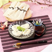 日本2大素麺の一つ ワンランク上の小麦粉と天塩を使用 手延素麺揖保乃糸 特級品