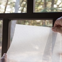 加栄レース 目隠し効果 UVカット 結露対策 シールで簡単 窓に貼る美濃和紙レース〔2枚組 縦900mm×横900mm〕