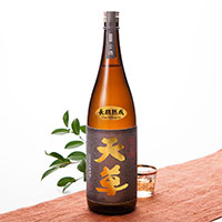 「長期熟成」じっくりと蔵で寝かせた天草島内限定販売の米焼酎古酒 天草古酒 1.8L 合資会社 天草酒造・熊本県 【北海道・沖縄・離島 お届け不可】