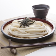 半生うどん300g×9袋(つゆ付) 岡坂商店 香川県 創業以来60年、老舗粉問屋が長い伝統とたしかな技術でつくりだした讃岐うどん