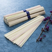 手延五色そうめん　お徳用　（AS-3）　五色そうめん株式会社森川　愛媛県　気品のある光沢、なめらかな食感。伊予松山伝統の味わい