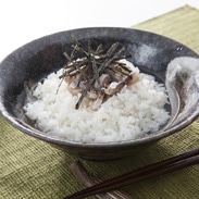 牧島流鯵茶漬け塩味セット 有限会社徳信 長崎県 あつあつご飯にお湯を注ぐだけ。乾燥茶漬けでは味わえない贅沢な味わい