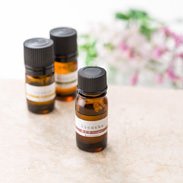 kyonoka　黒文字　株式会社K・Kファーム　京都府　森林の清々しい香りとフローラルな甘さが漂う、日本の森で生まれた精油