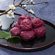 大粒の伊予南高梅うめぼし「媛幸梅(しそ)」 佐伯食品株式会社 愛媛県 西条市が誇る完熟伊予南高梅のブランド梅干し