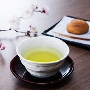 深蒸し煎茶 80g 3本セット 株式会社三国屋 福井県 世界の茶葉の専門店を代表する、まろやかな味わいの煎茶