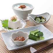 伊予路三昧ミニセット　忽那醸造株式会社　愛媛県　大正時代の杉樽を使って仕込んだ醤油とまろや旨みの調味料詰合せ