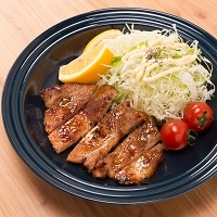 桜八 こだわりお肉の味噌漬けセット〔さるなし豚ロース味噌漬け、三五八豚ロース柚子味噌漬け、大和田産とうがらし豚ロース豚味噌漬け 各80g×2、さるなし鶏モモごま醤油漬け200g〕福島県 さくらやフーズ