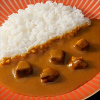 レストランリューズ 飯塚隆太監修 4種の果物で煮込んだビーフカレー〔180g×5〕【沖縄・離島 お届け不可】