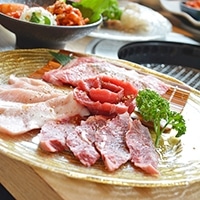 焼肉用 特撰 牛肉セット 折 〔300g〕 東京 国産 牛肉 黒毛和牛 A5ランク 伊勢重