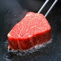 伊勢重 A5等級 黒毛和牛 ステーキ ギフトセット 折詰〔ヒレ100g×2、サーロイン120g×2〕牛肉 ステーキ肉