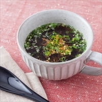 もずくスープ カップ入り 20個 〔(もずく40g・スープ12g・薬味)×20〕 即席スープ 沖縄県 海市水産