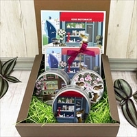 クッキー缶セット ウサギ赤テント 〔角缶(アーモンドクッキー、ミニクッキー、ミニウサギクッキー)、丸缶(ミニクッキー、ミニウサギクッキー)×3、ポストカード×1〕