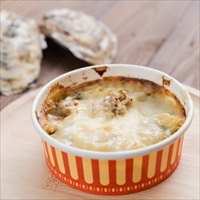 ヤマナカ 宮城県産 牡蠣グラタン 〔160g×4〕 グラタン 冷凍【沖縄県・離島 配送不可】