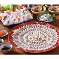とらふく料理 約4～5人前〔とらふぐ刺身(33cm皿)、とらふぐ皮、とらふぐちり、ふくポン酢、もみじおろし〕 フグ 関とら本店 藤フーズ