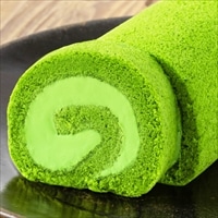 贅沢な抹茶ロールケーキ 〔約11cm×2〕 ロールケーキ 洋菓子 東山茶寮