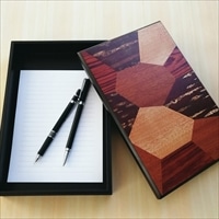 桜寄木 メールボックス 〔約幅17×奥行25.5×高さ5cm、約600g〕 小物入れ 樺細工 冨岡商店